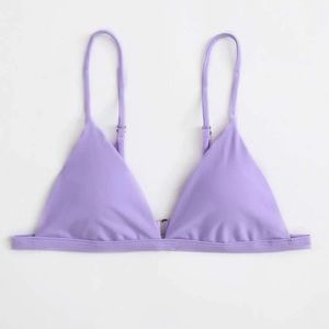 BRAND NEW! Women’s Size Medium Purple Bikini Top.